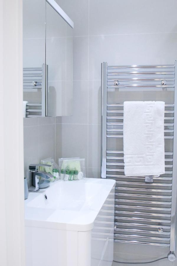 Executive Bright And Airy Studio Apartment In Sydenham ลอนดอน ภายนอก รูปภาพ